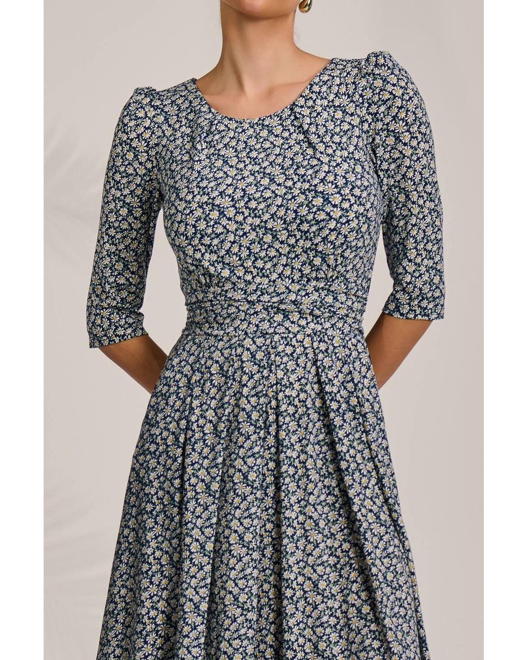 Jolie Moi Gray Sleeve Printed Jersey Midi Dress