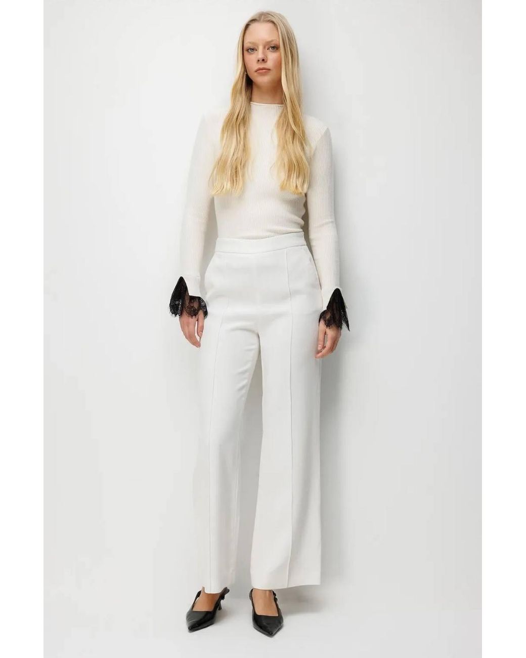 MixRay White Slim Fit Ribbed Knit Sweater With Crew Neck