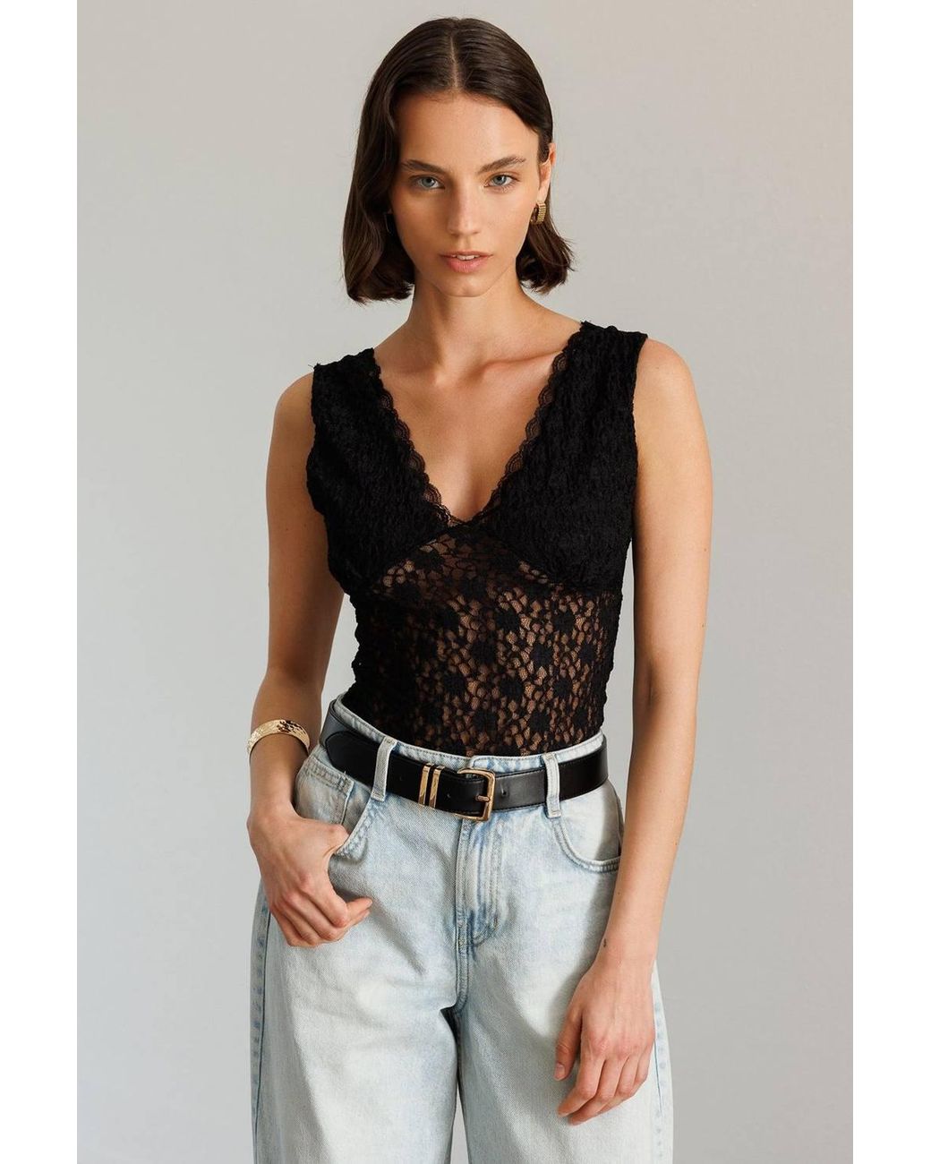 MixRay Brown Sleeveless Lace Cut-Out V-Neck Blouse