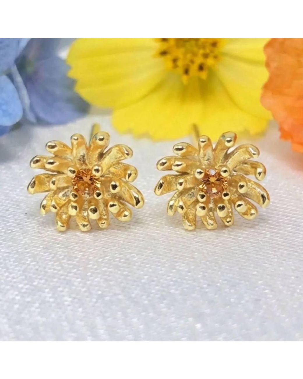 Harfi Metallic Citrine November Birthstone Chrysanthemum Birthflower Earrings