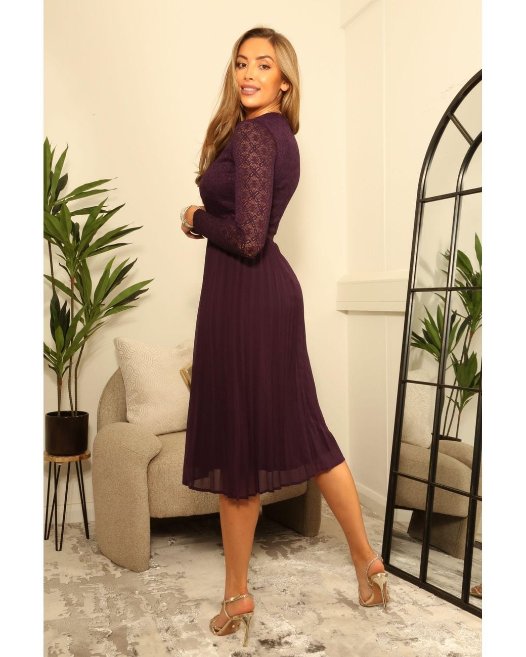 Double Second Purple Twist V-Neck Long Sleeve Pleated Dress