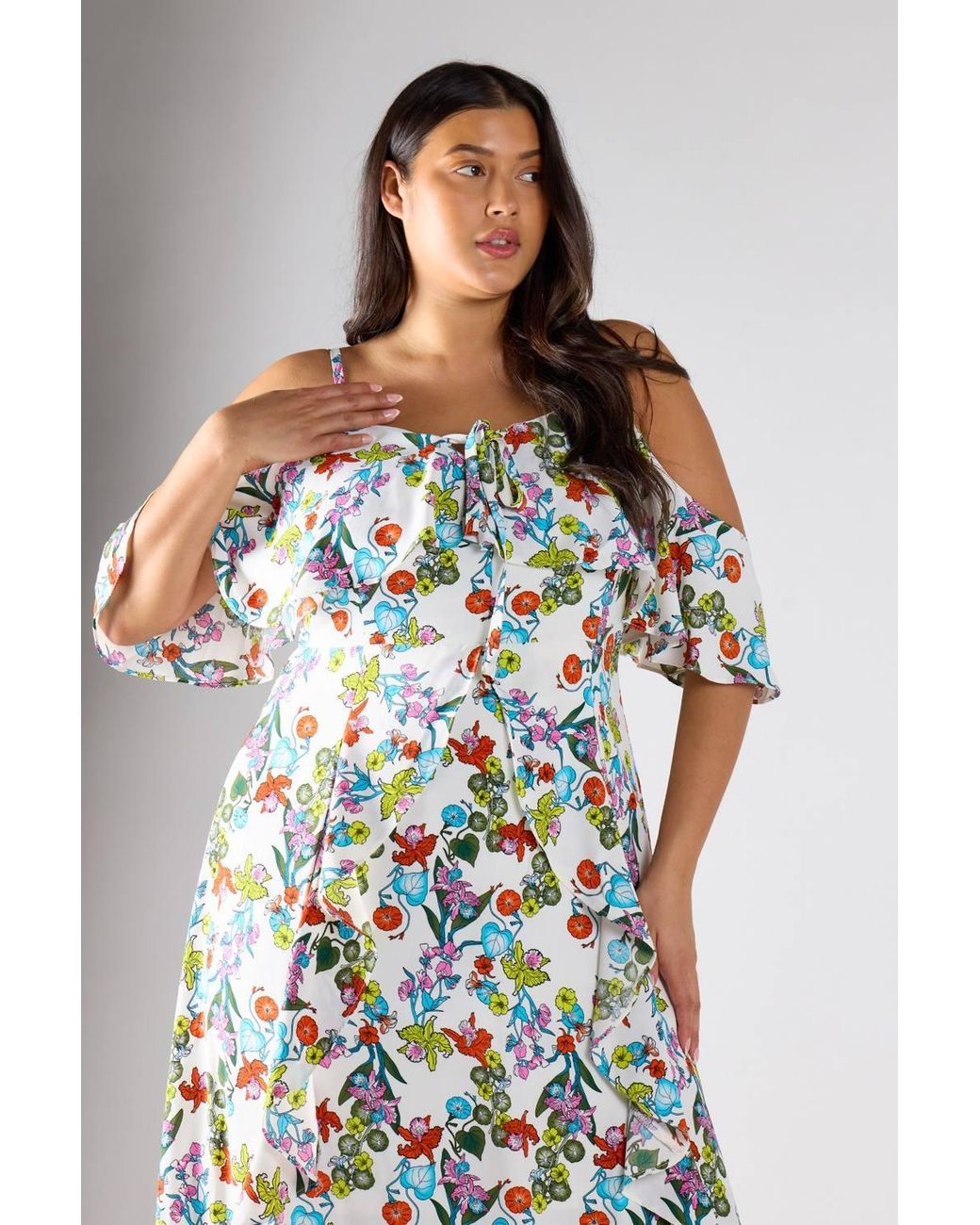 Shnoo White Floral Print Cold-Shoulder Tiered Maxi Dress