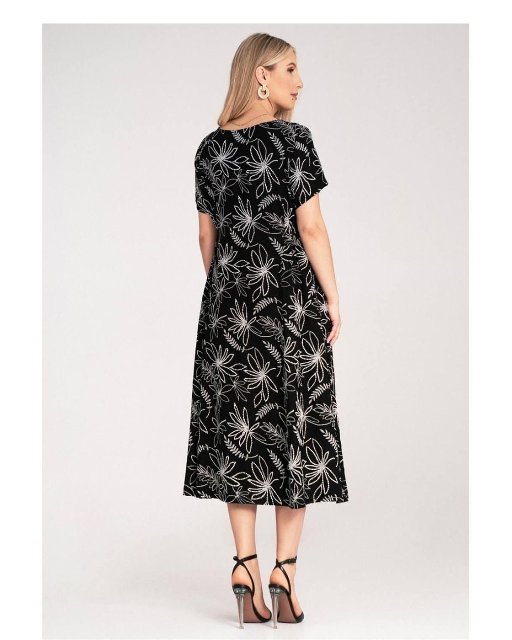 Love Lace Black Viscose Flared Short Sleeve Midi Dress