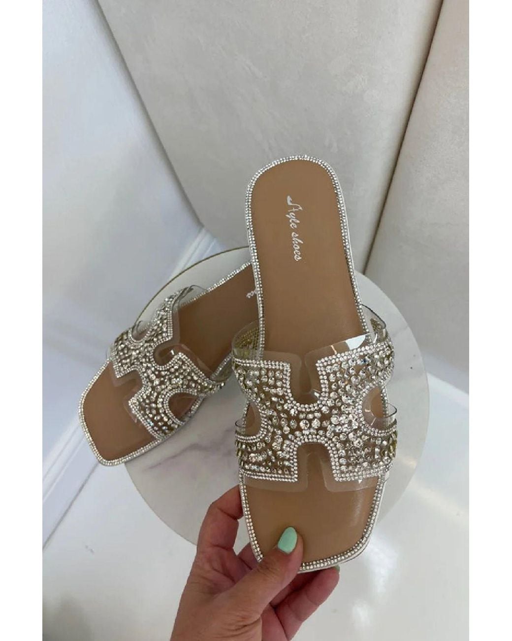 LARANGE White Diamantie Slip-On Slider