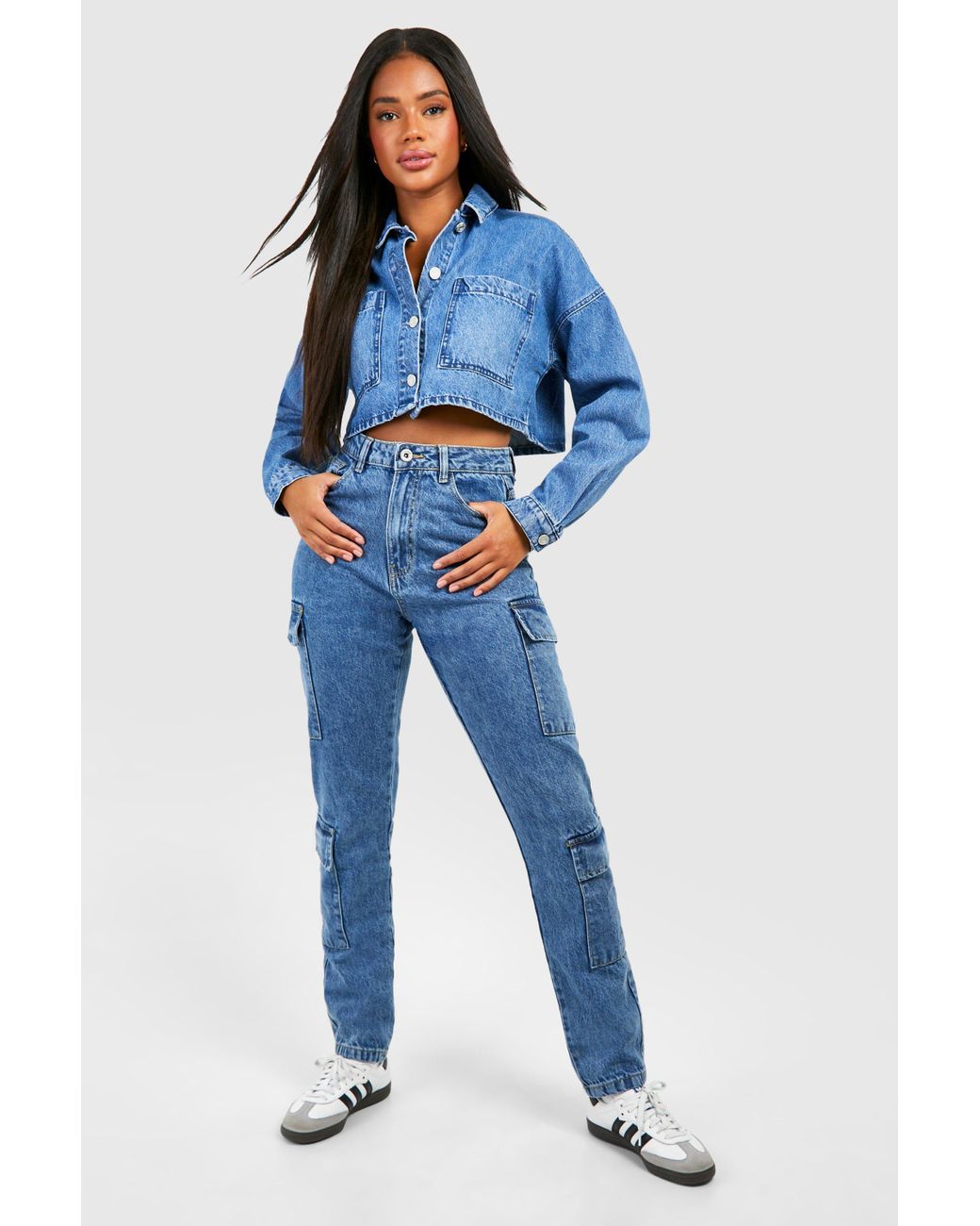 Boohoo Basics Slim Cargo Jeans in Blue
