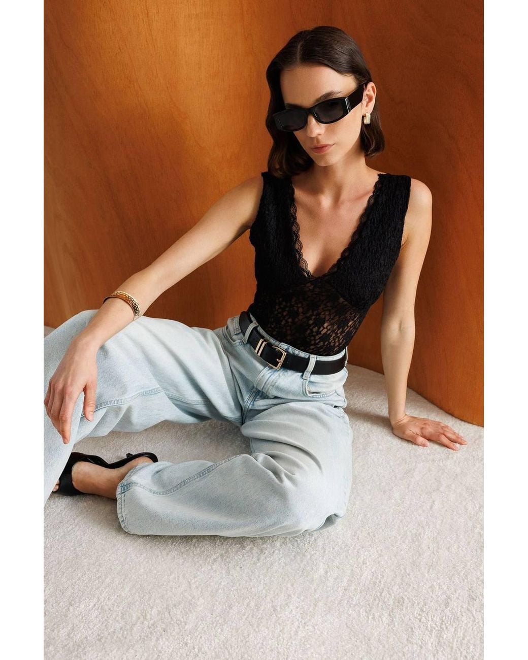 MixRay Brown Sleeveless Lace Cut-Out V-Neck Blouse