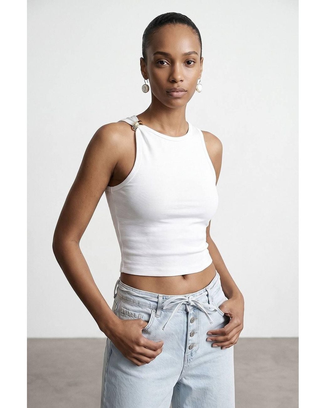 Dilvin Gray Sleeveless Slim-Fit Cami Blouse