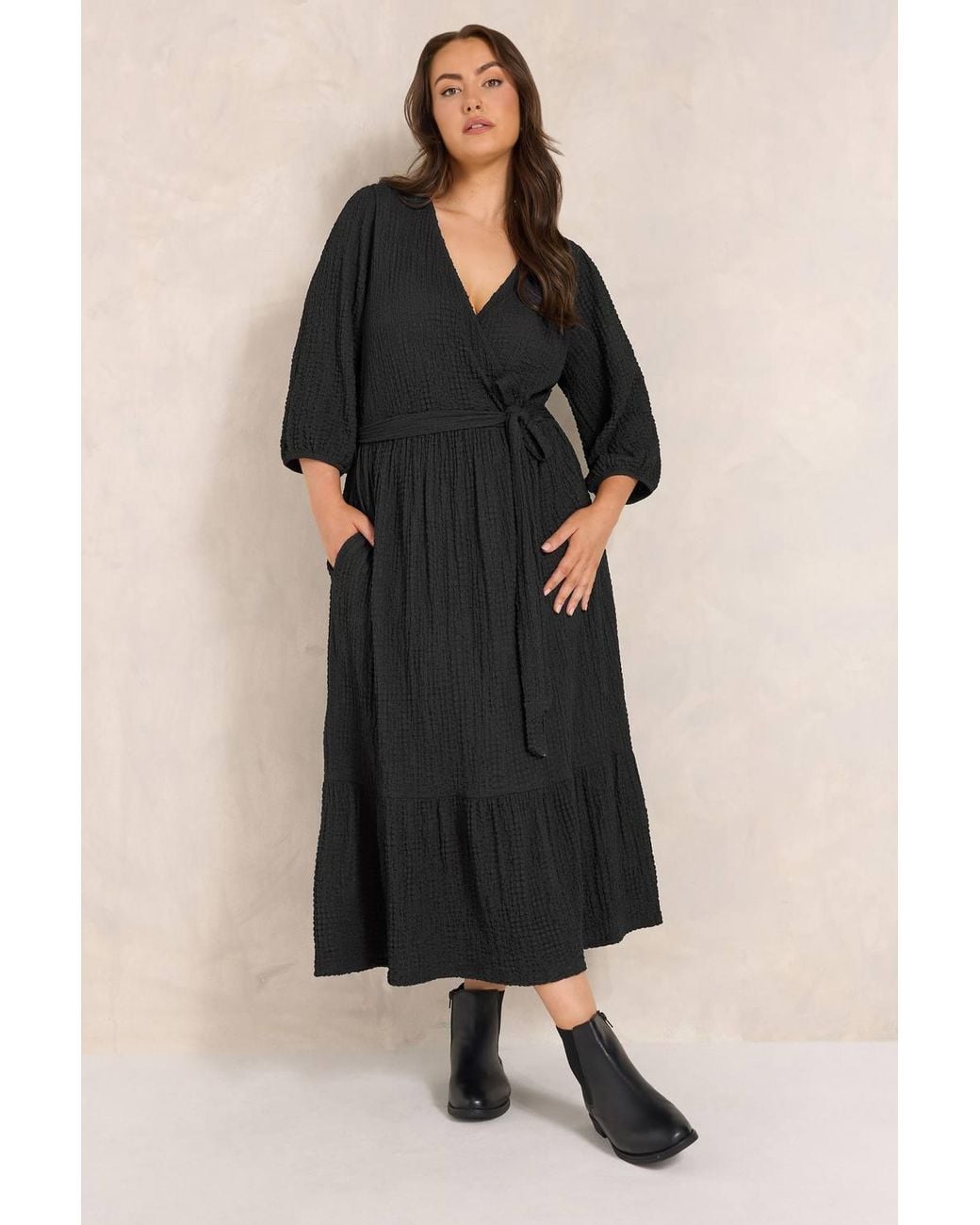 Evans Black Crinkle Wrap Midi Dress