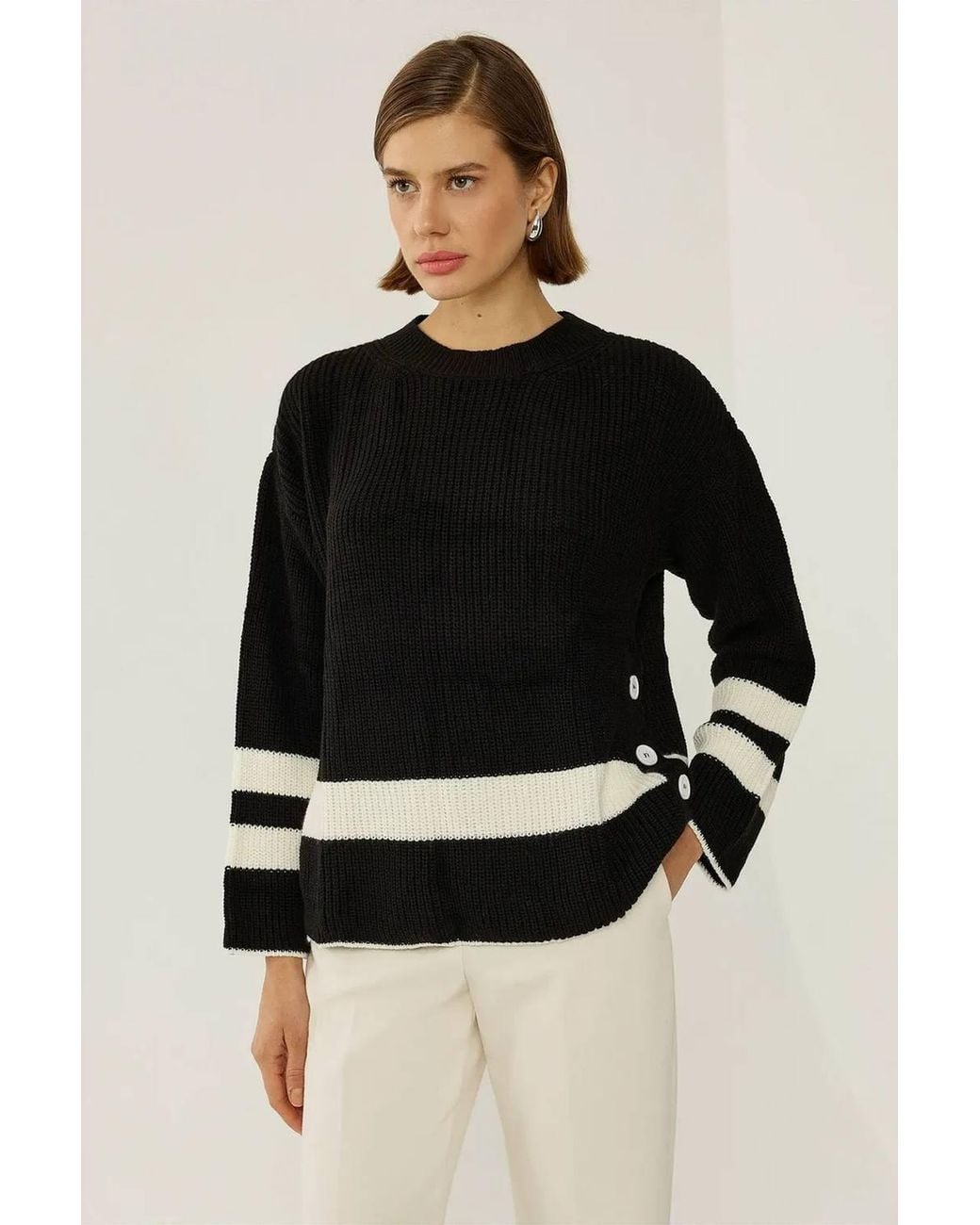 Hiccup Black Relaxed Fit Knitted Sweater