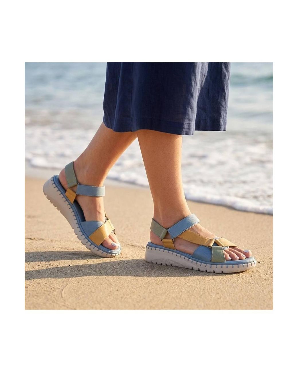 Pavers Blue Adjustable Fastening Cushioning Sandals