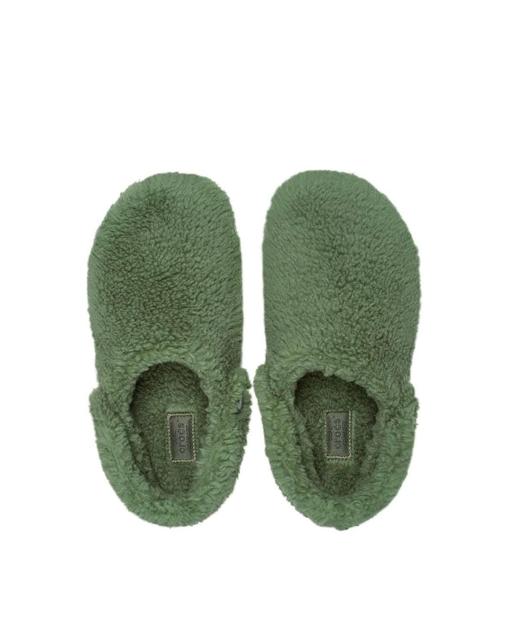 CROCSTM Green Classic Cozzzy Slipper for men