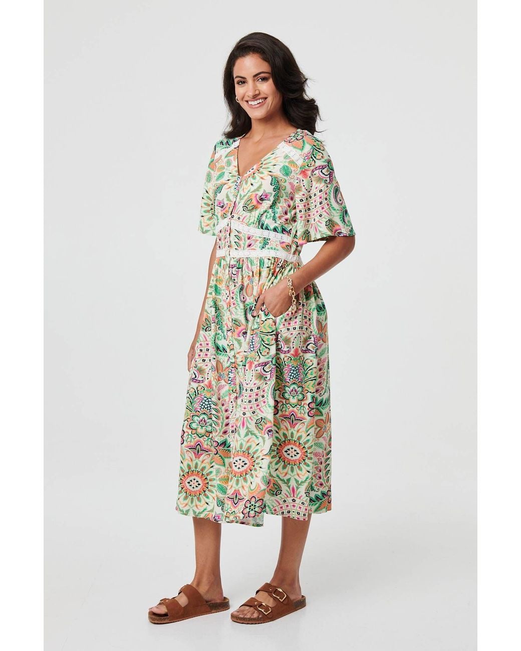 Izabel London Green Printed 1/2 Flared Sleeve Midi Dress