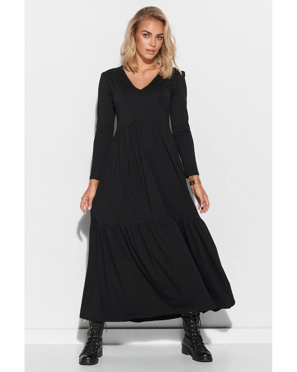 KDMD Black Linen Heart Neck Maxi Dress