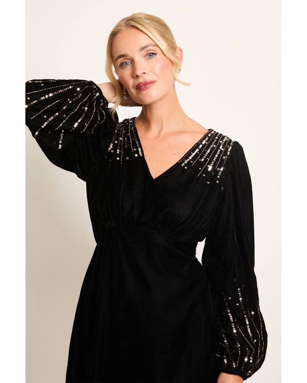 Wallis Black Petite Velvet Embellished Midi Dress