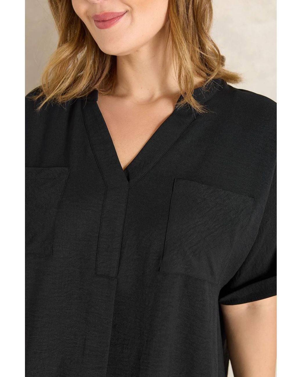 Evans Black Short Sleeve Utility Blouse