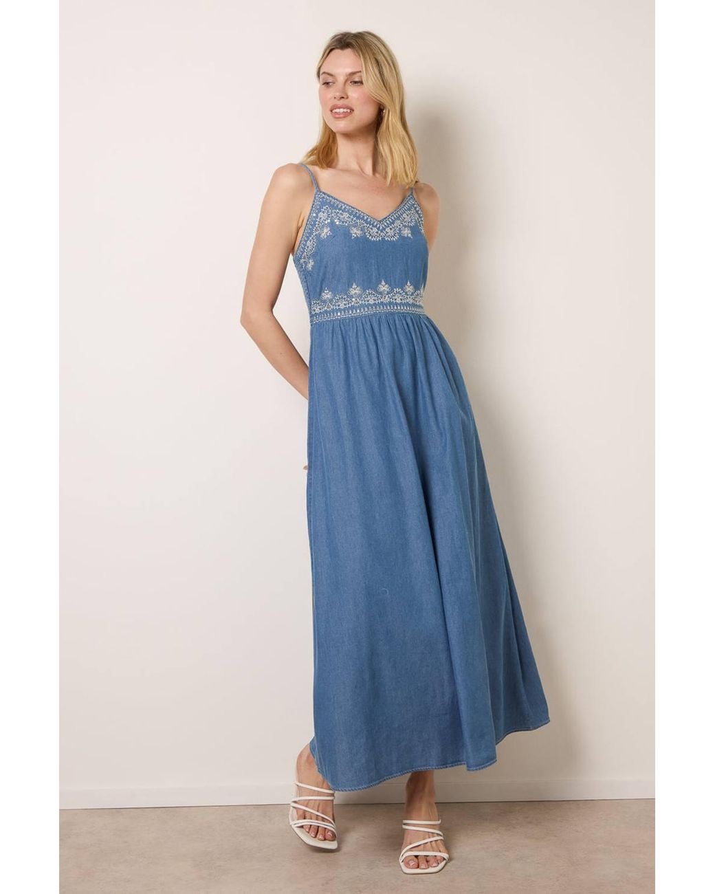 Blue Vanilla Blue Sleeveless V-Neck Maxi Dress