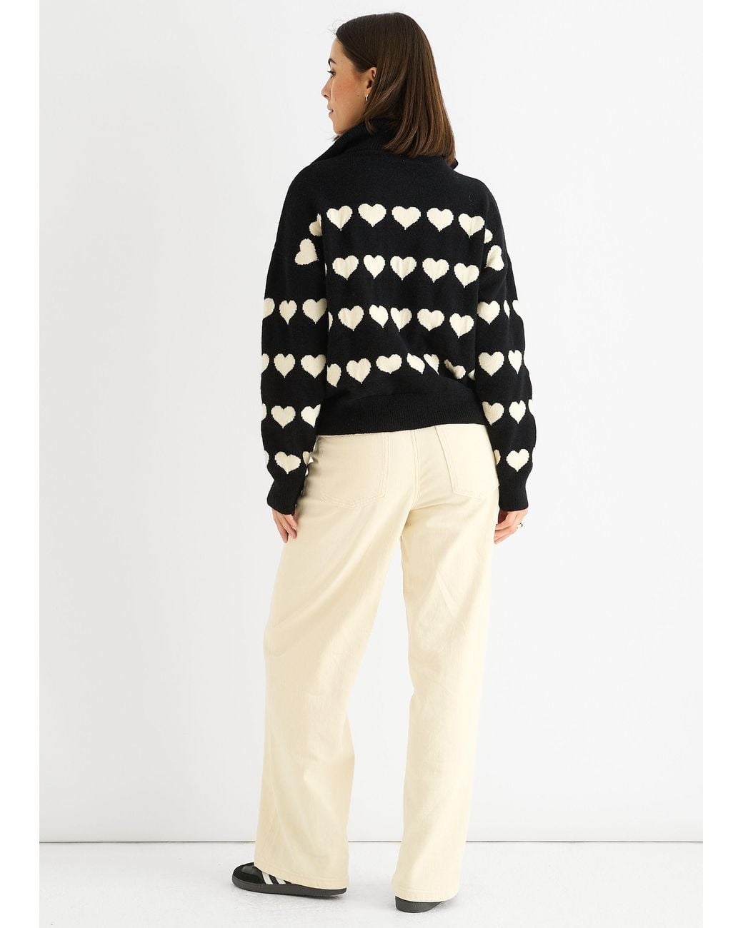 Gini London Black Heart Zip Up Loose Fit Knit Jumper