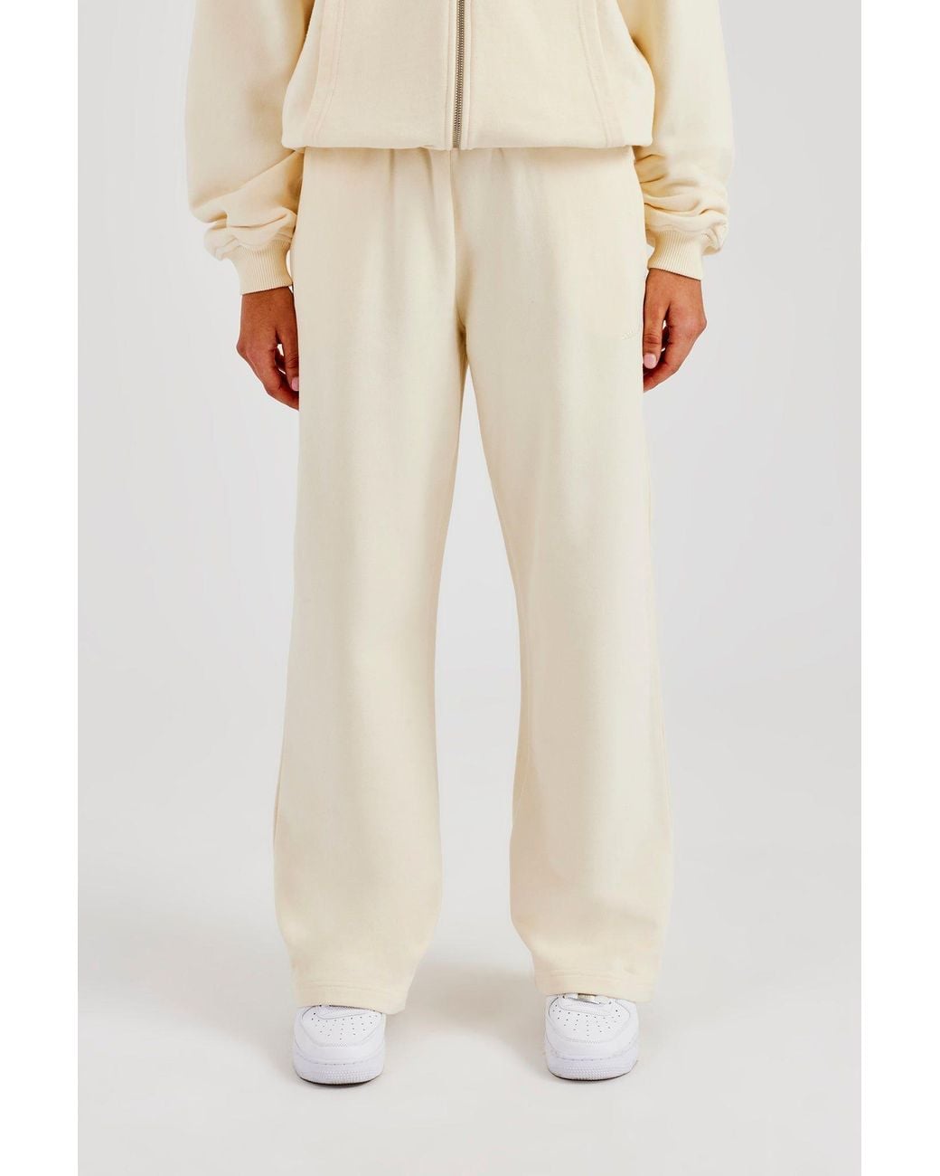CERNUCCI Natural Embroidered Wide Leg Jogger