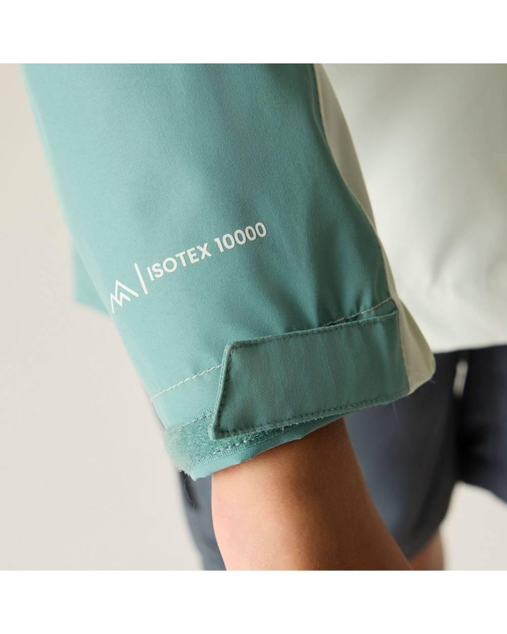 Regatta Green Calderdale Iii Hooded Waterproof Jacket