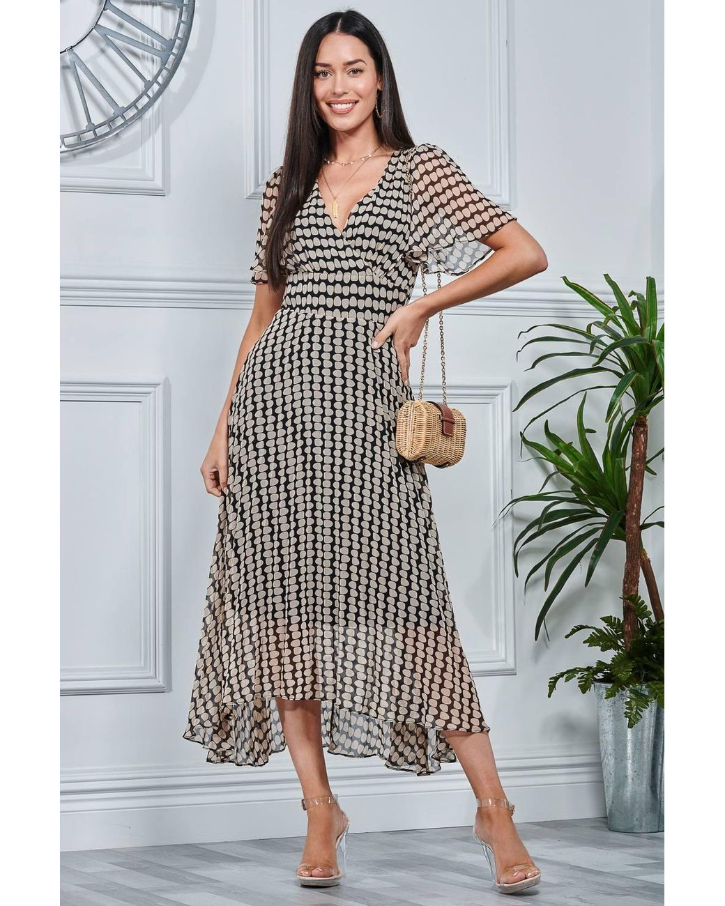 Jolie Moi White V Neck Pleated Chiffon Maxi Dress
