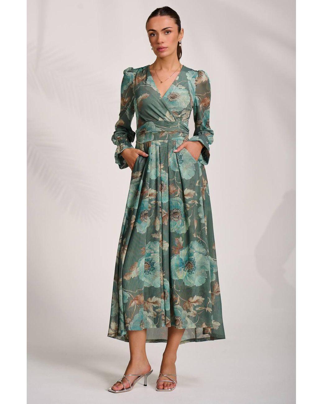 Jolie Moi Green Long Sleeve V Neck Mesh Maxi Dress