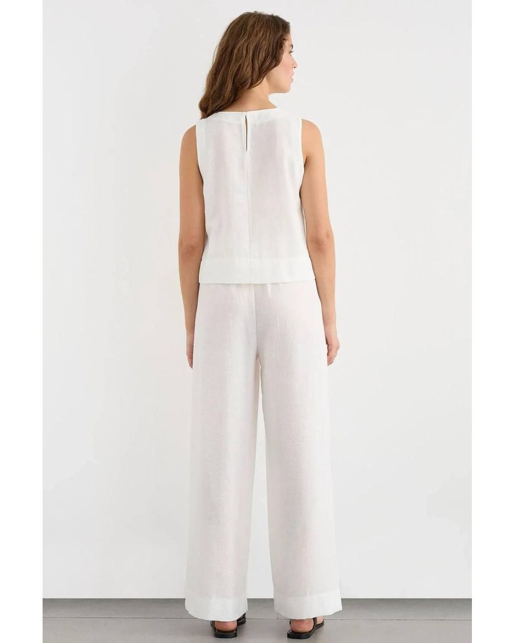 Hiccup White Linen Feel Blouse & Elastic Waist Pants Two-Piece Coord Set