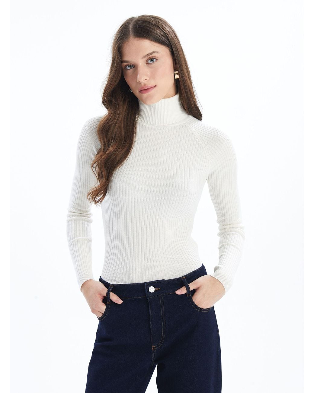 Alse Studio Natural Fitted Super Soft Turtle Neck Ribbed Jumper