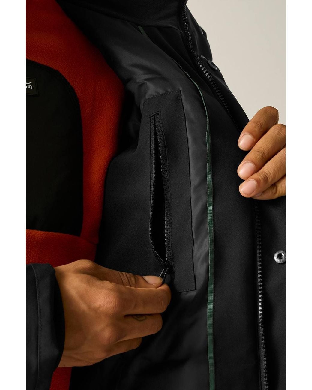 Regatta Black Waterproof Hooded Roan Insulated Jacket for men