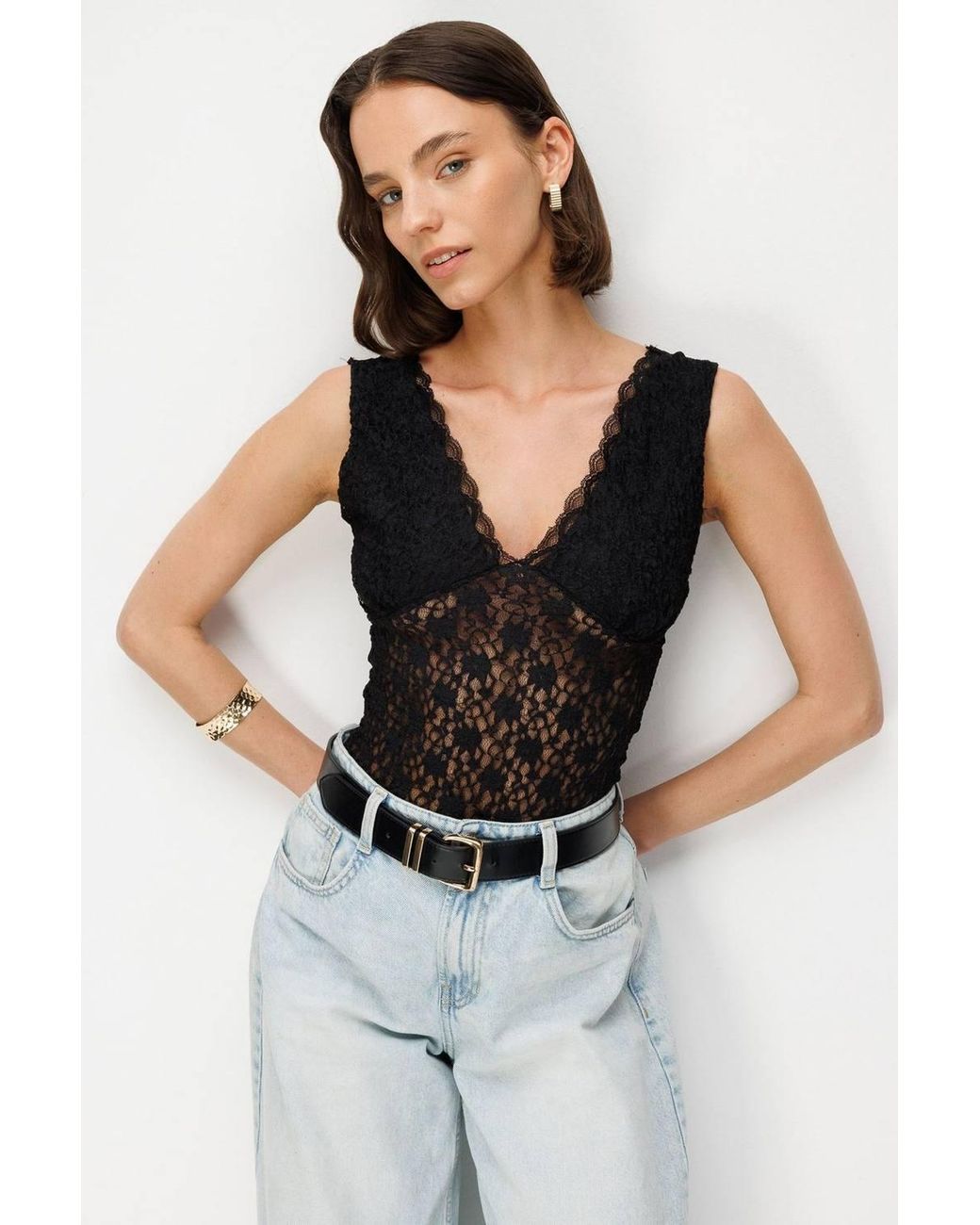 MixRay Brown Sleeveless Lace Cut-Out V-Neck Blouse