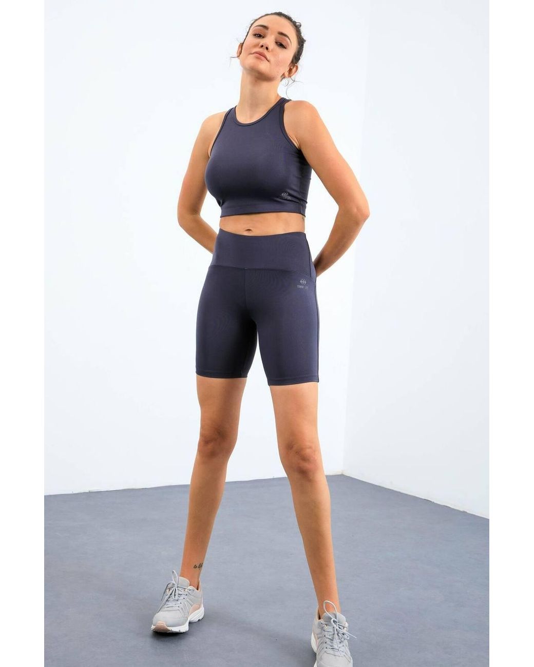 TOMMY LIFE Multicolor Sleeveless Crew Neck Active Set With Cycling Shorts