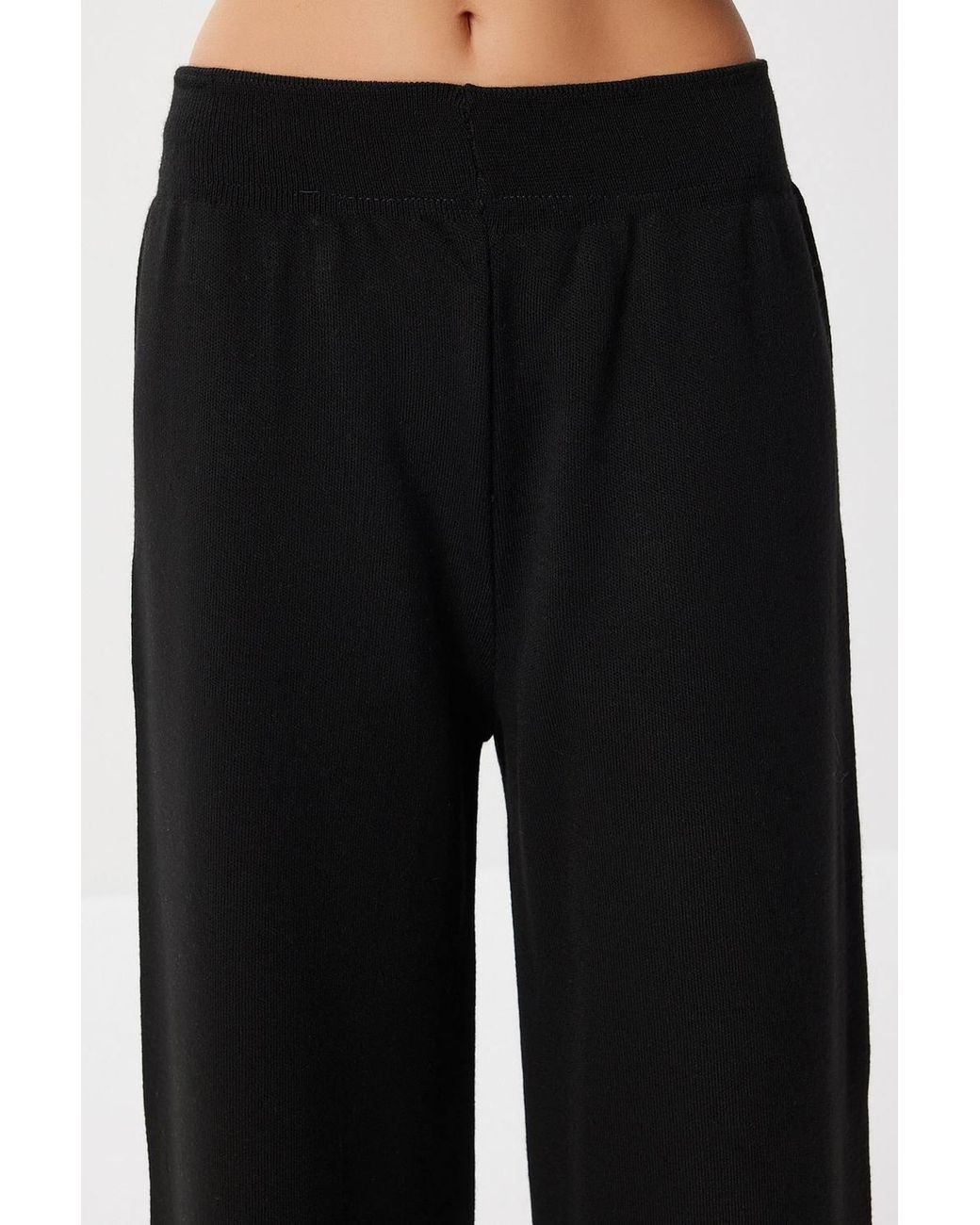 Happiness İstanbul Black Oversized Tie Detail V-Neck Knitwear Two-Piece Set