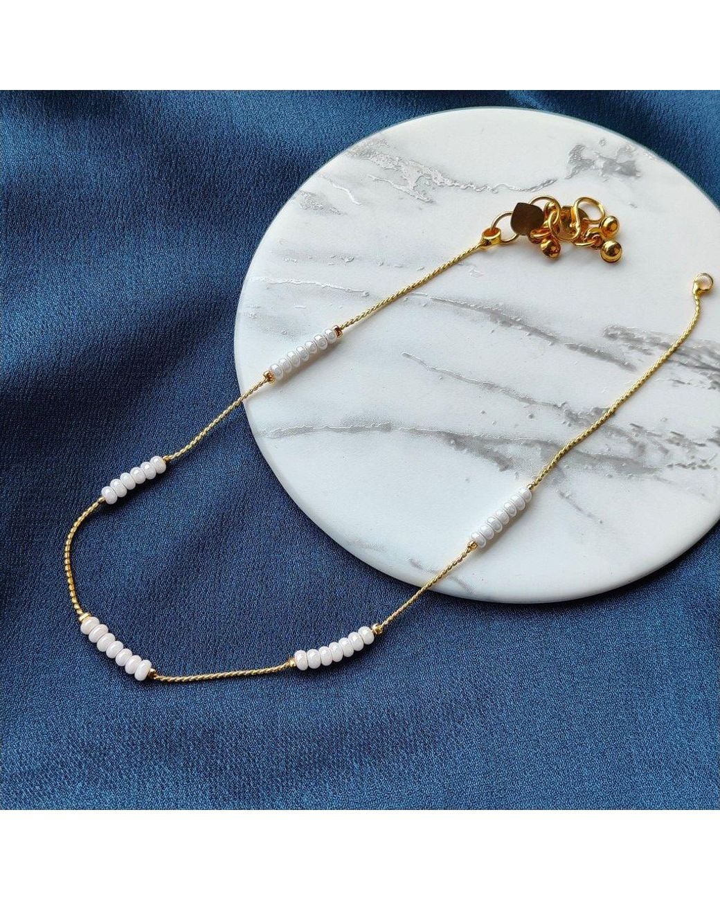 The Colourful Aura Metallic Golden Brass Pearl Minimalist Thin Slim Foot Payal Anklet