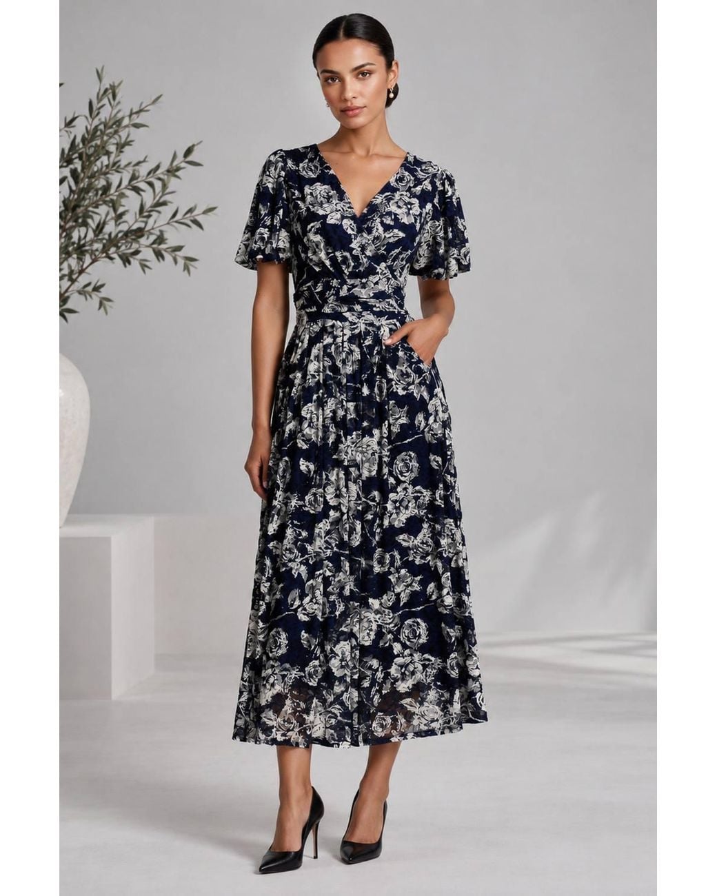 Jolie Moi White Puff Sleeve Printed Lace Maxi Dress