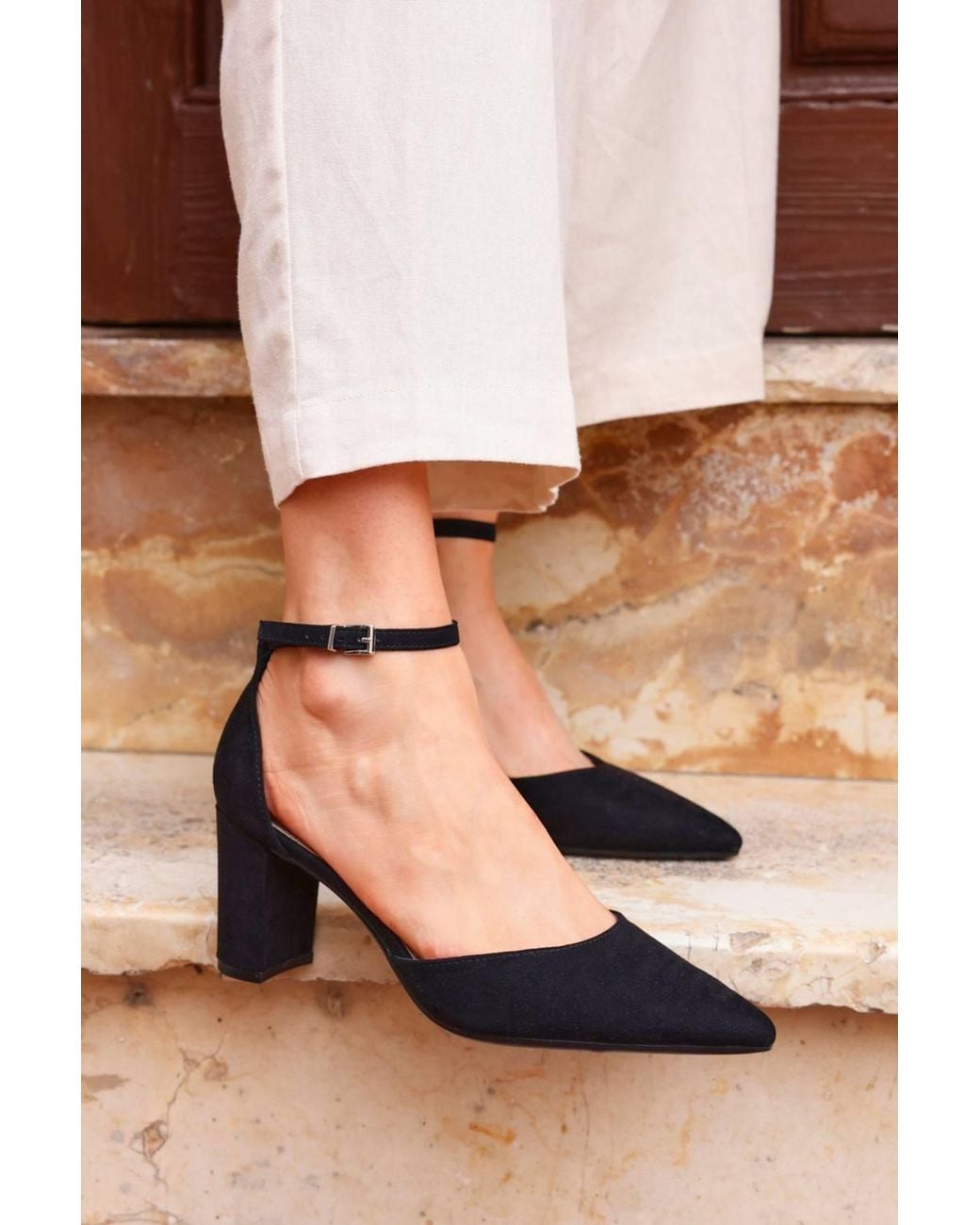 Linzi White Leona Faux Suede Court Heels