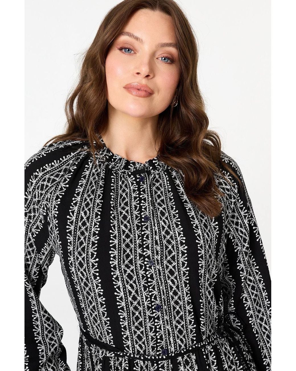 Izabel London Black Geo Print Tiered Long Sleeve Midi Dress
