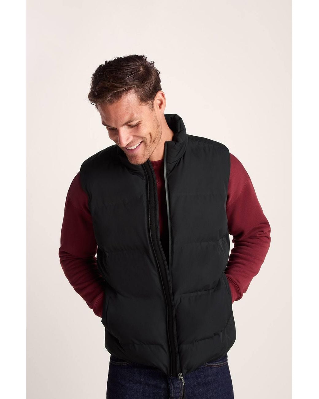 TOG24 Black 'Arton' Shower & Wind Resistant Insulated Gilet for men