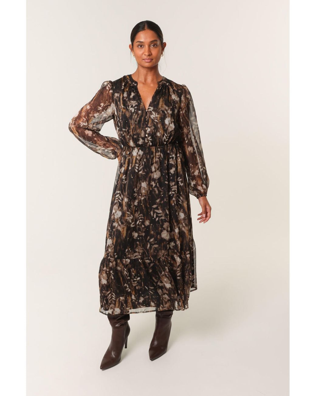 Blue Vanilla Black Long Sleeve V-Neck Midi Dress