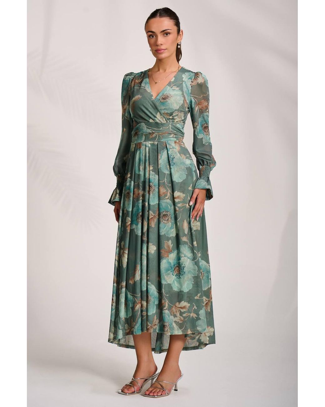 Jolie Moi Green Long Sleeve V Neck Mesh Maxi Dress