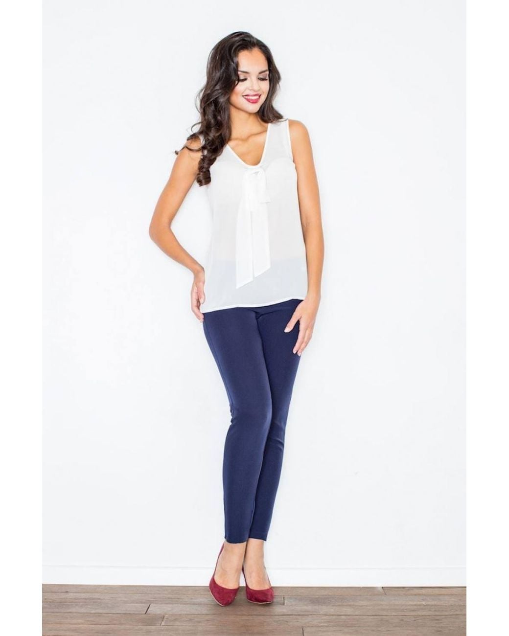 Love Lace White Airy Sleeveless Tie Blouse With Halfround Neck