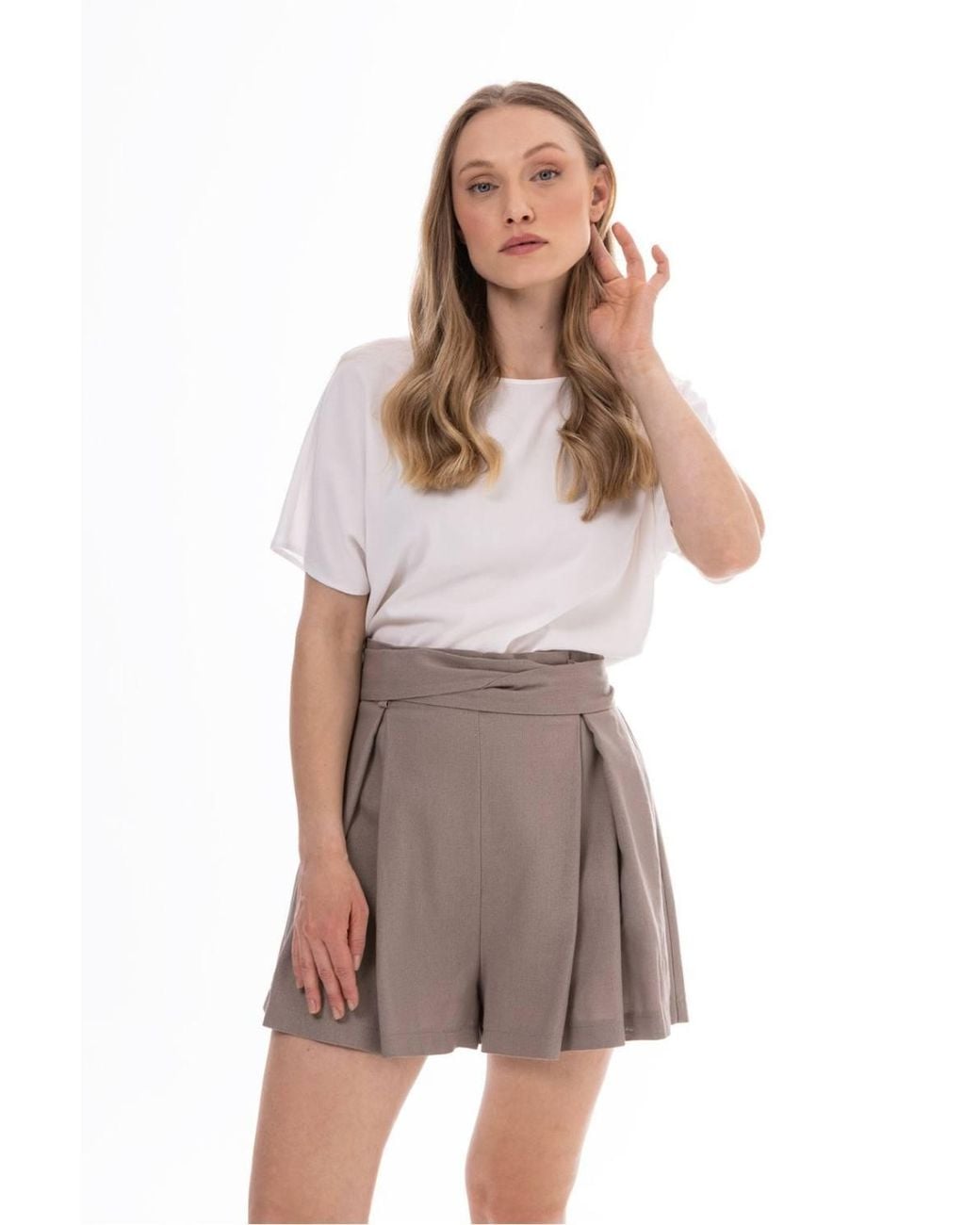 Love Lace Natural Belted High Waist Pleated Linen Shorts