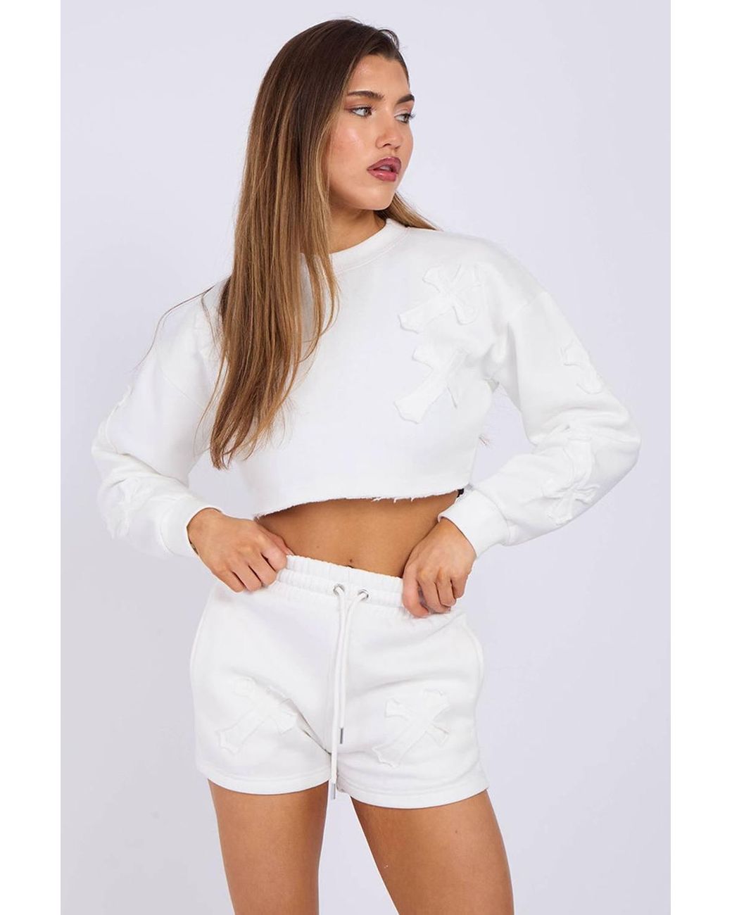 Stylewise White Cross Patch Cropped Sweatshirt & Shorts