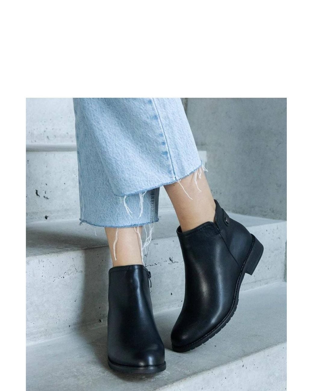 Love Lace Blue Insulated Ankle Boots With Fur Lining Elastic Inserts & Zipper