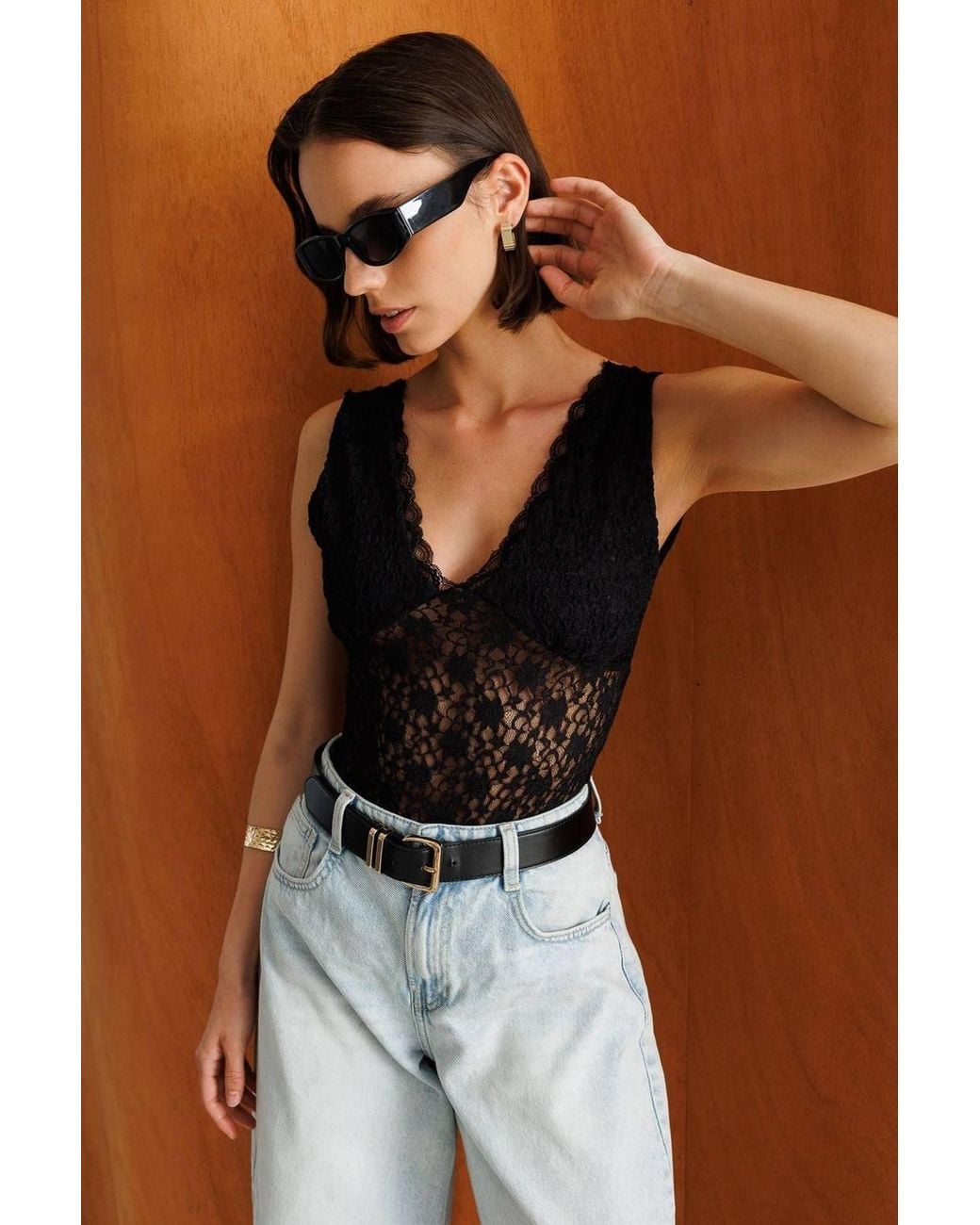 MixRay Brown Sleeveless Lace Cut-Out V-Neck Blouse