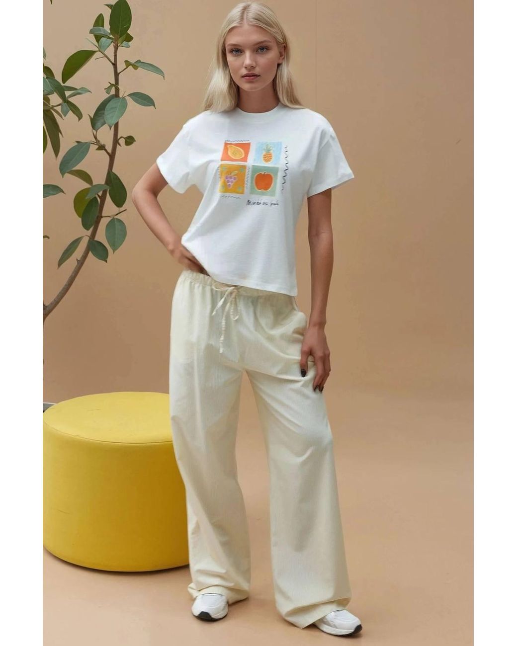 Hiccup White Printed Regular Fit Crew Neck 100% Cotton T-Shirt