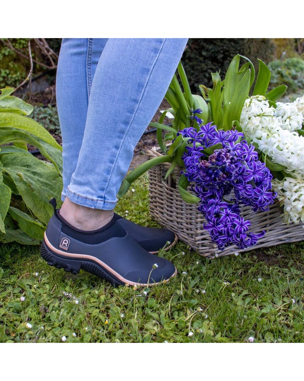 Rouchette Blue Outdoor Garden Trial Clog Shoes