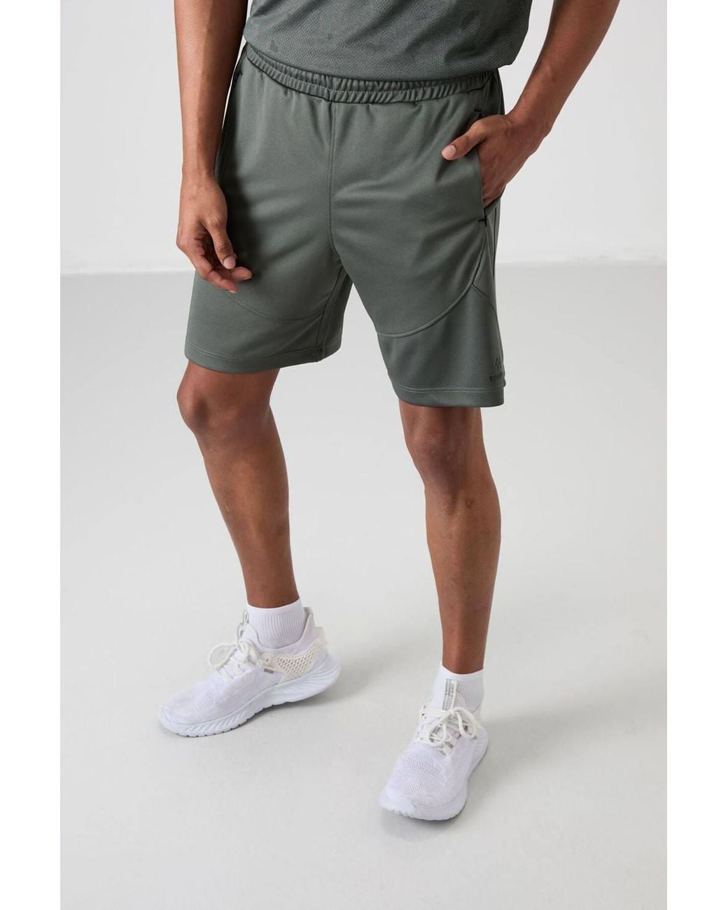 TOMMY LIFE Gray Solid Knit Sweat Shorts for men