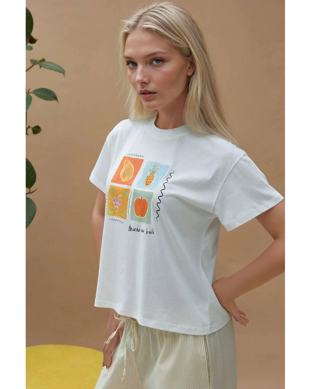 Hiccup White Printed Regular Fit Crew Neck 100% Cotton T-Shirt