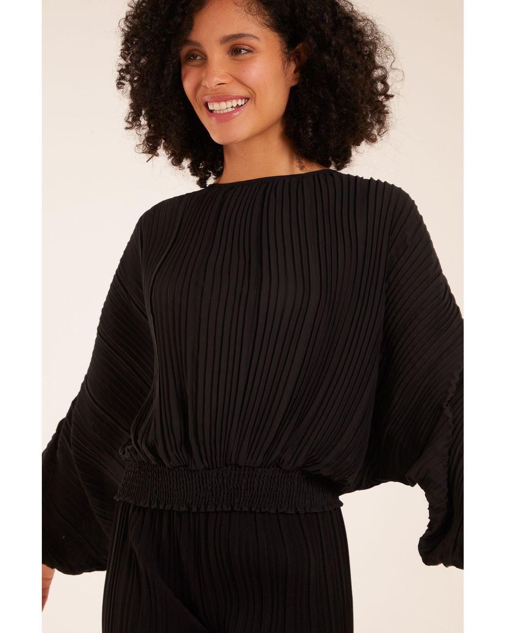 Blue Vanilla Black Long Sleeve Pleated Top