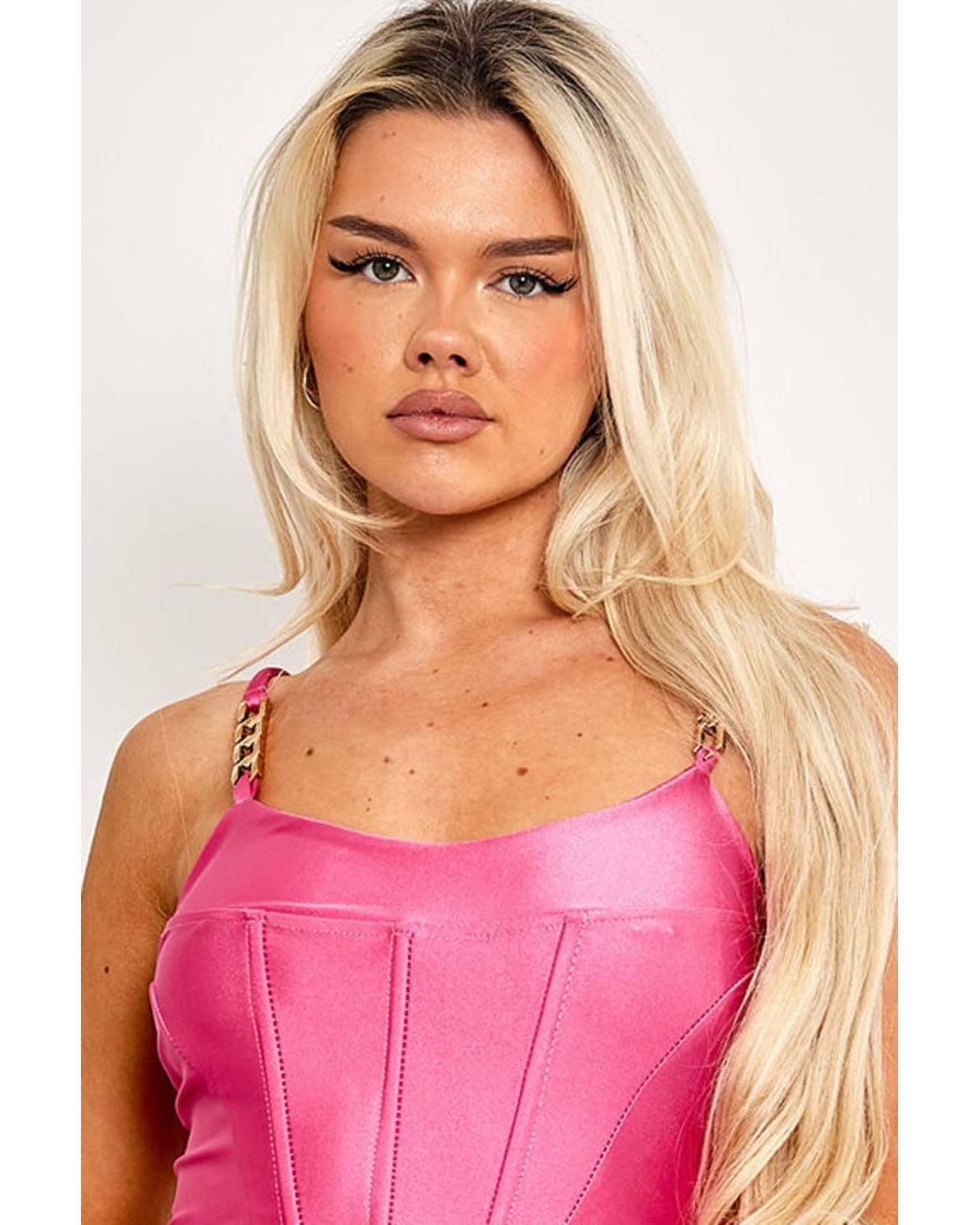 Stylewise Pink Chain Strap Detail