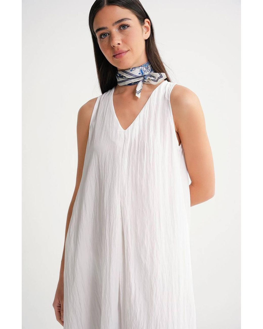 MixRay White V-Neck Maxi Dress